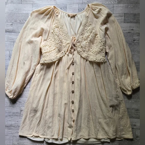 Listicle White Lace-Trimmed Mini Dress - Picture 2 of 7